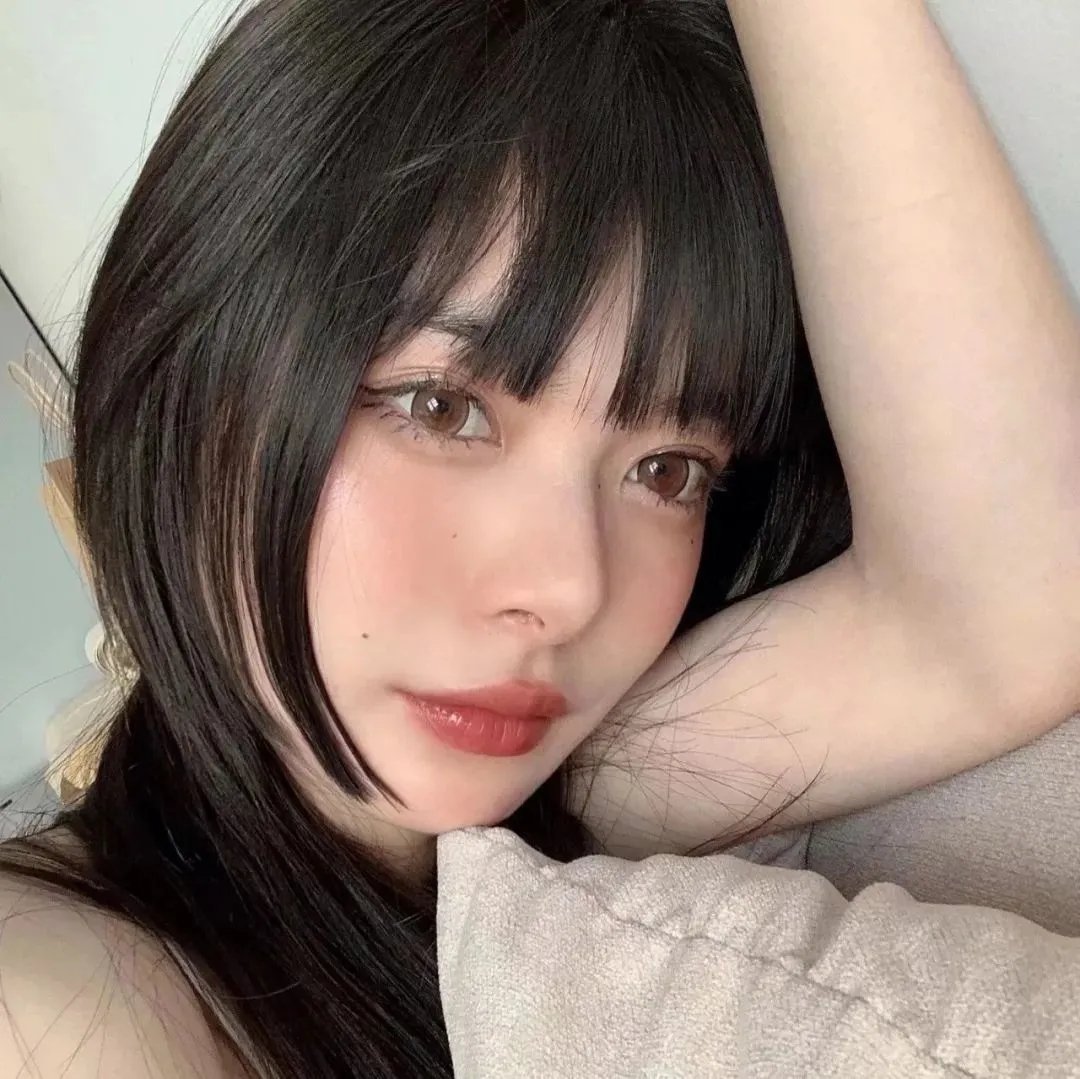 吾凰在上 动态漫画海报